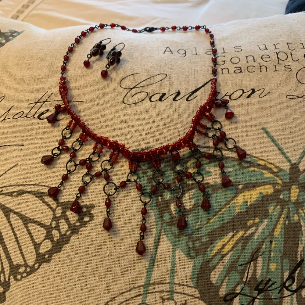 Necklace & earrings set - Picture 4 of 8